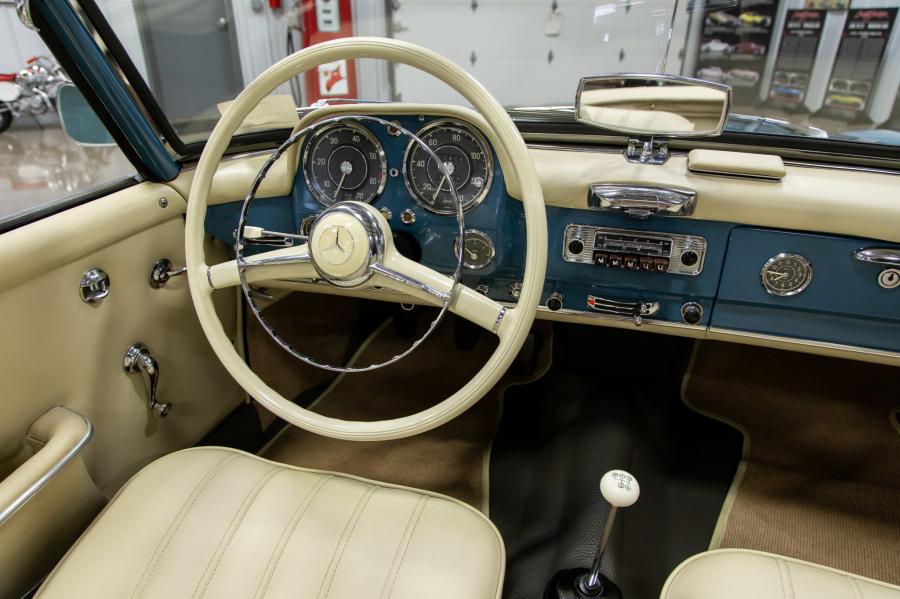 Торпедо Mercedes-Benz 190 SL (Bm.121.042) 1962 года  (фото 84 из 175)